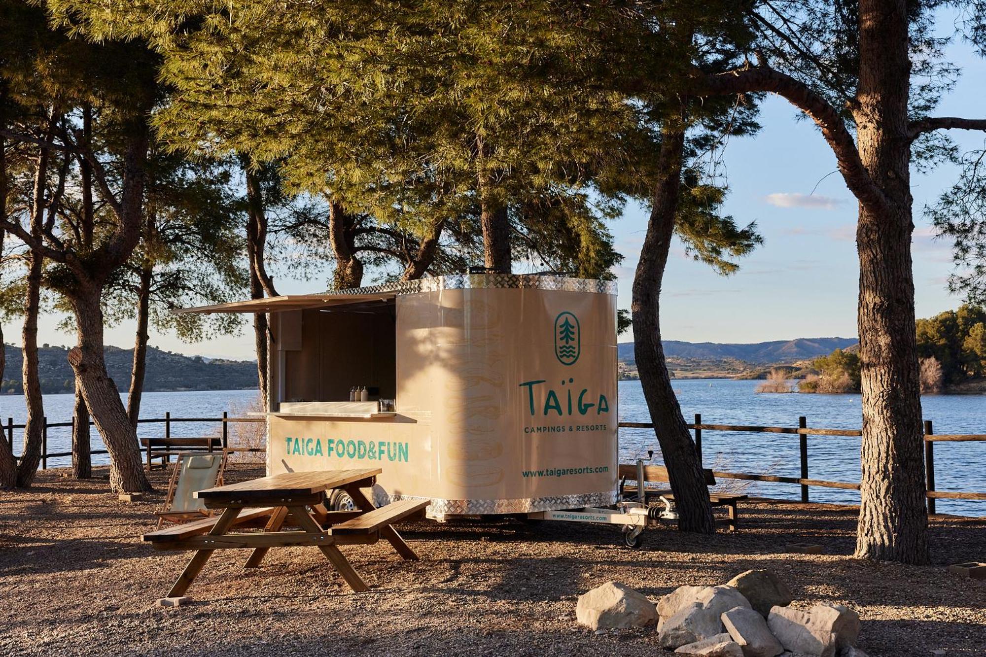 Taiga Lake カスペ エクステリア 写真